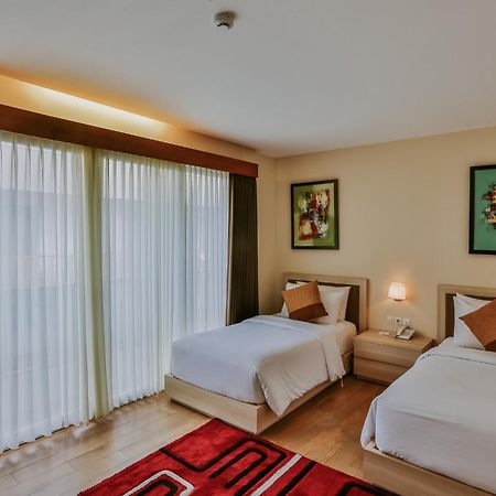 נוסה-למבונגן D'Nusa Beach Club And Resort מראה חיצוני תמונה